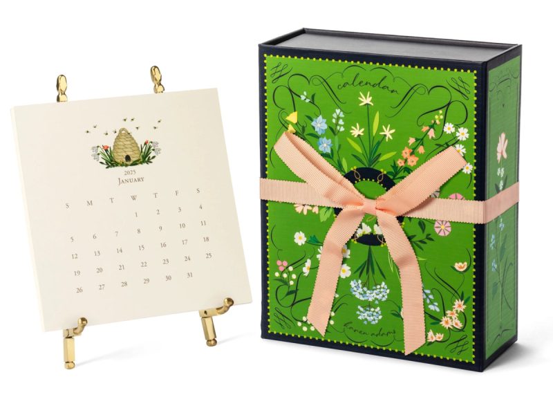 2025 classic desk calendarkaren adamsthe grove 627382